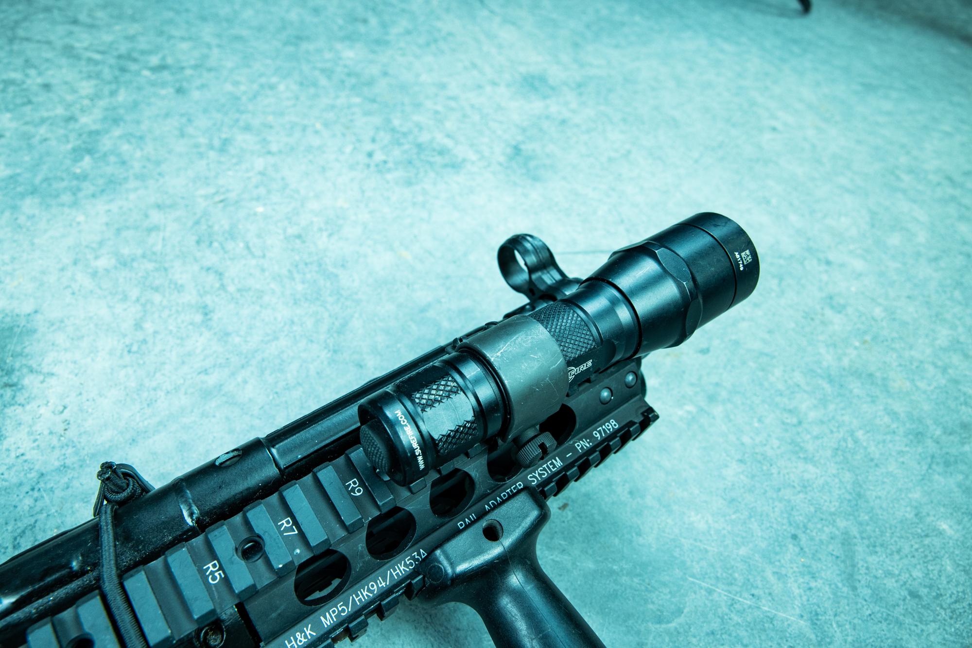 Tarkov Dual Light MP5 Help T REX ARMS